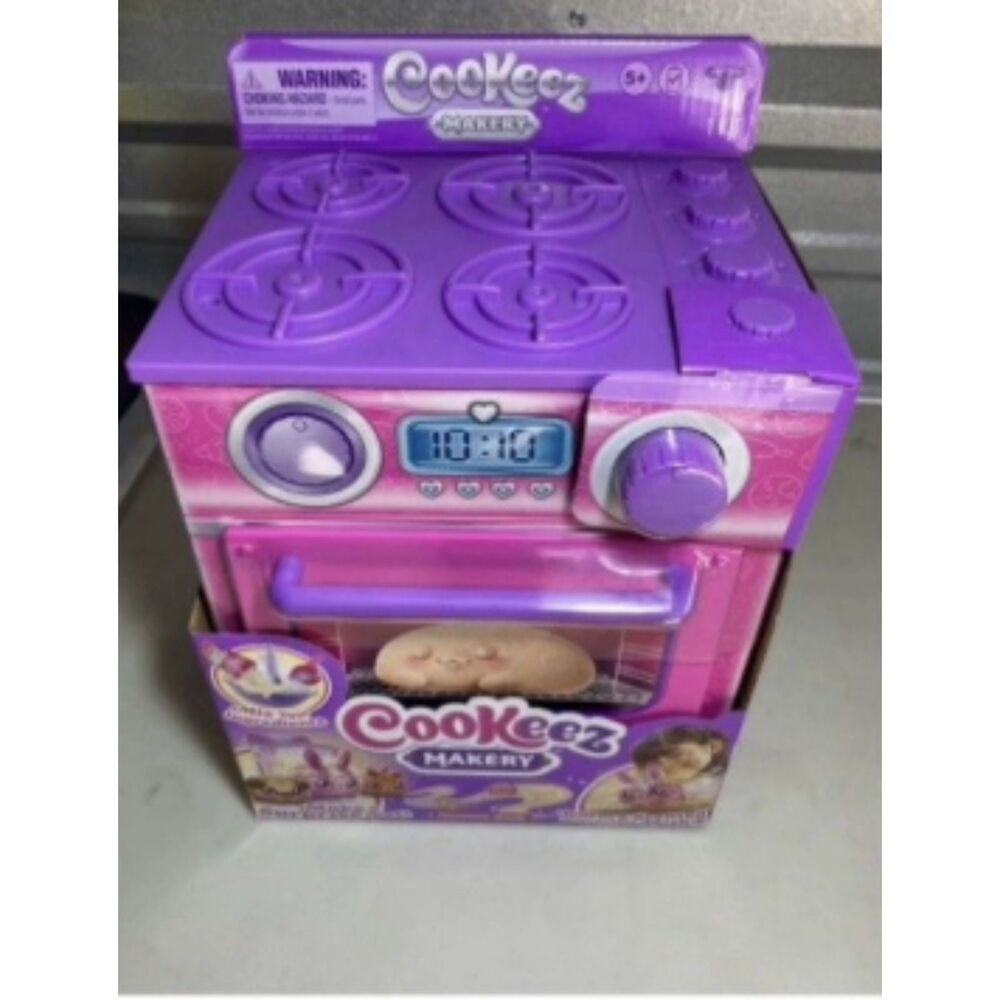 Cookeez Makery Oven Playset Cinnamon Treatz Pink Scented Plush New